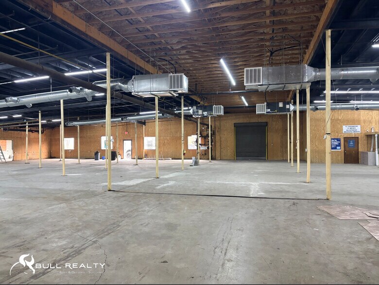 More Photos Of 406 Fourth Ave, Dalton Manufacturing For Sale