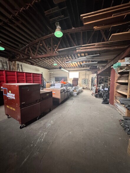 More Photos Of 2339 W Grand Ave, Chicago Mixed Retail For Sale