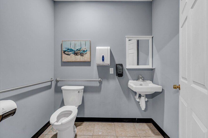 More Photos Of 781 Brick Blvd, Brick General Retail For Lease