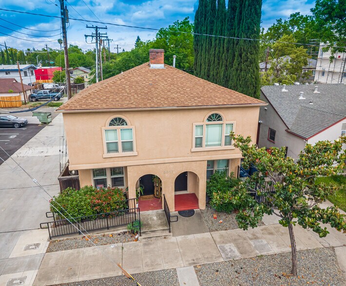 More Photos Of 2017 30th St, Sacramento Apartments For Sale