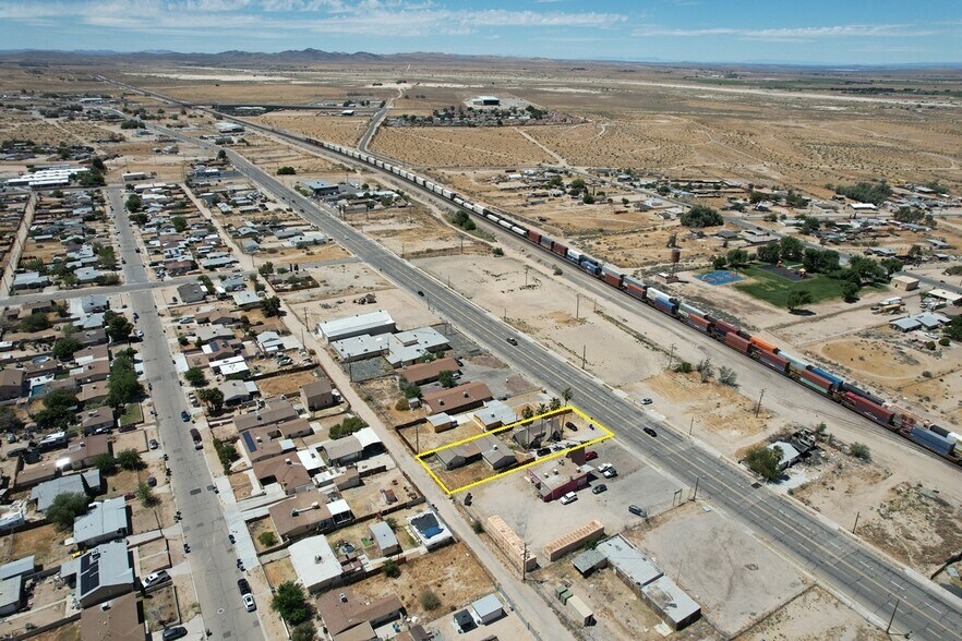 More Photos Of 25567 Main St, Barstow Multifamily For Sale