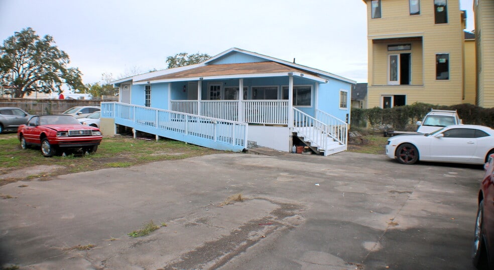 More Photos Of 3825 Harrisburg blvd, Houston Land For Sale