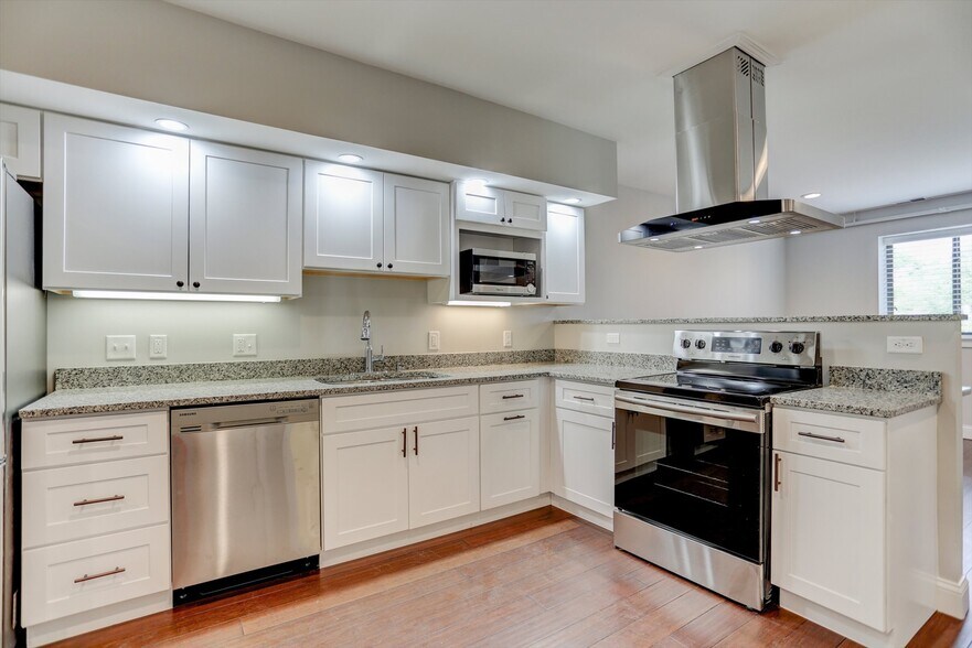 More Photos Of 218 W Main St, Urbana Office For Sale