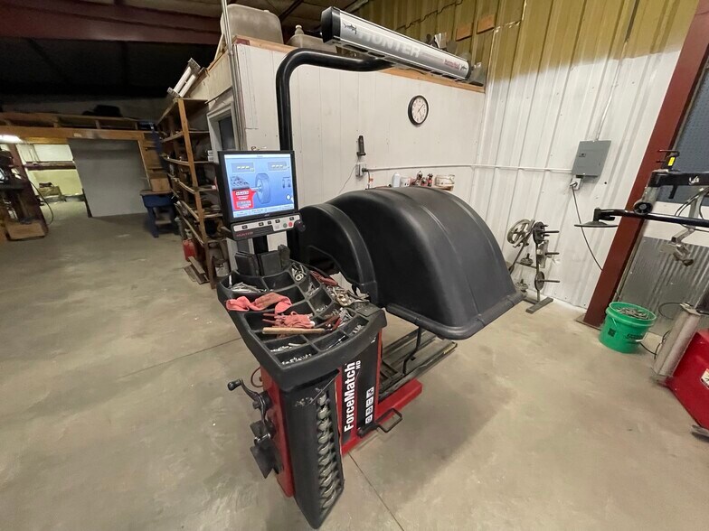 More Photos Of 115 E E St, Ogallala Auto Repair For Sale