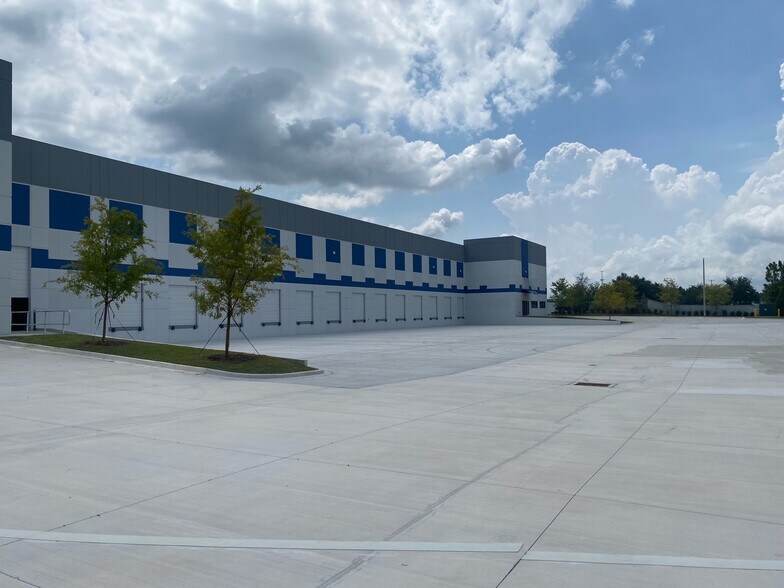 More Photos Of 2690 Port Industrial Dr, Jacksonville Distribution For Lease
