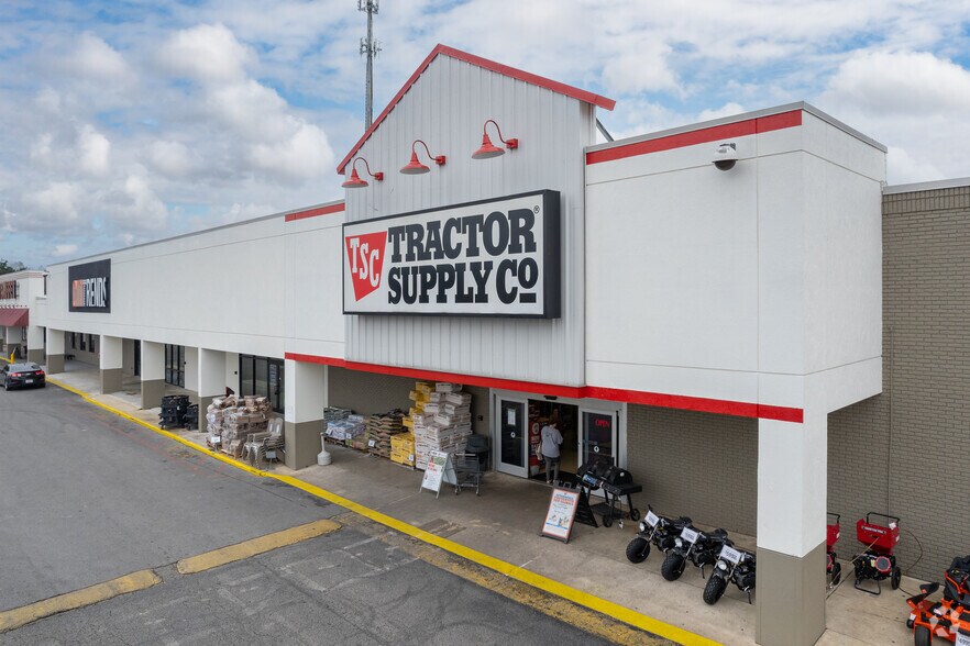 Primary Photo Of 3 W Nine Mile Rd, Pensacola Freestanding For Lease