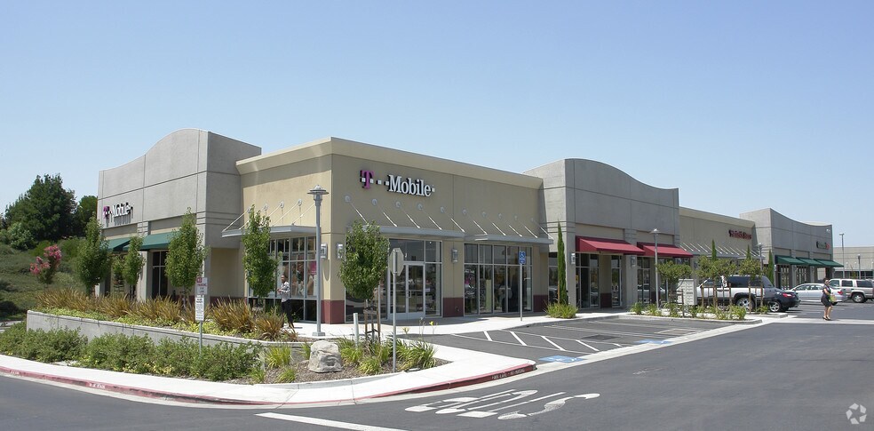 More Photos Of 4041-4053 Lone Tree Way, Antioch Unknown For Lease