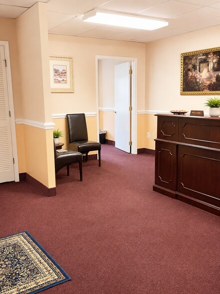 More Photos Of 965 Russell Ave, Gaithersburg Office For Lease