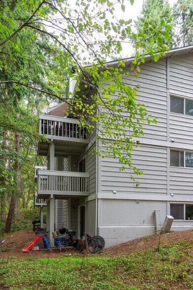 More Photos Of 34007 1st Cir S, Federal Way Multifamily For Sale