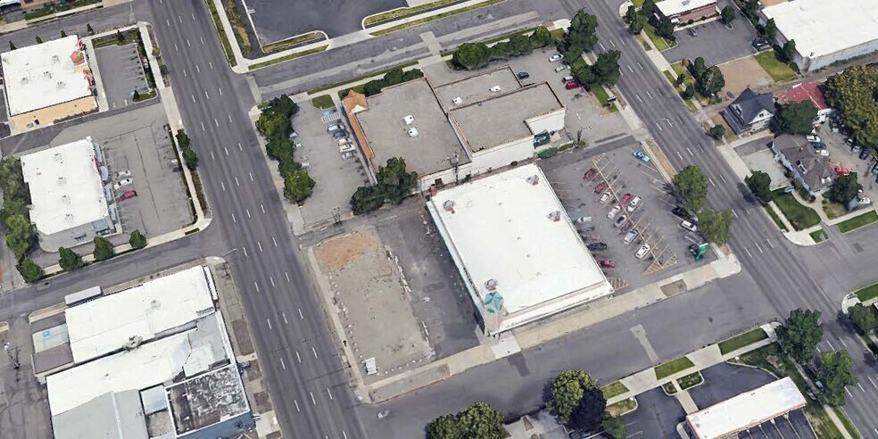 Primary Photo Of 2002 N Division St, Spokane Land For Lease