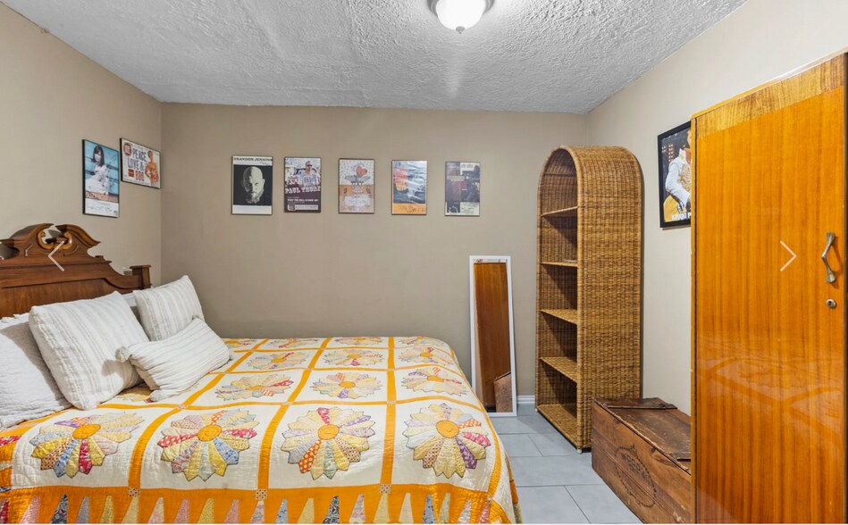 More Photos Of 25911 I-45, Spring Restaurant For Sale