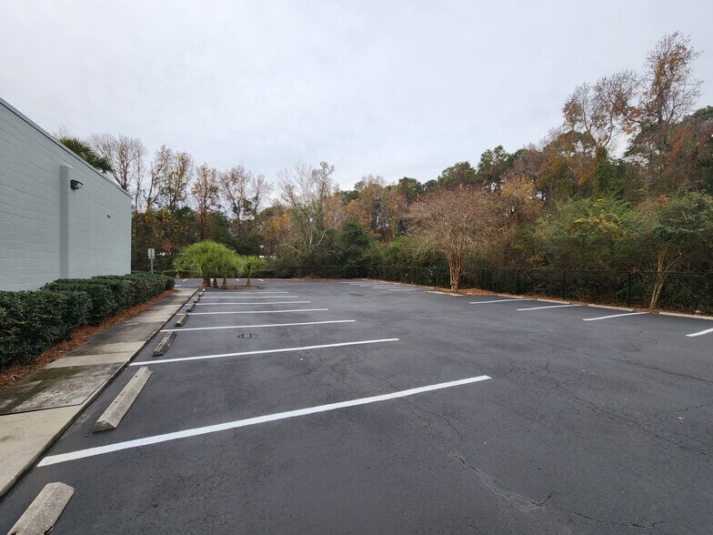 More Photos Of 2704 Highmarket St, Georgetown Freestanding For Sale