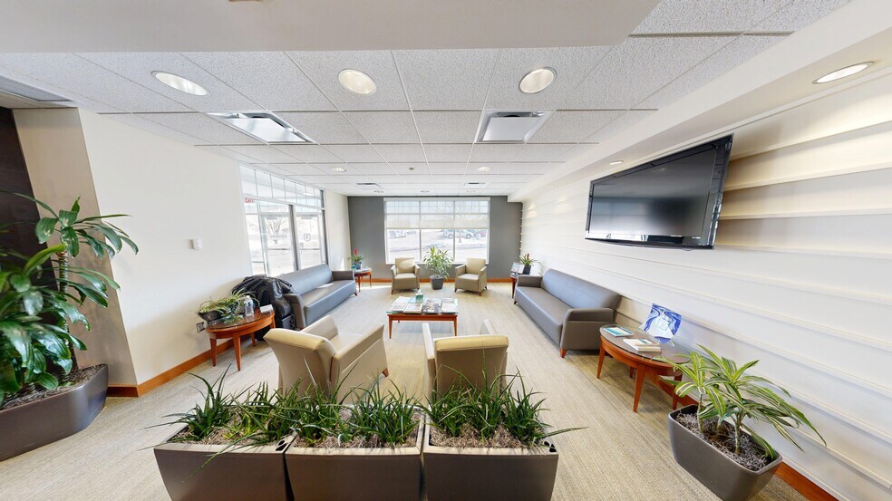 More Photos Of 505 E Washington Blvd, Fort Wayne Medical For Sale