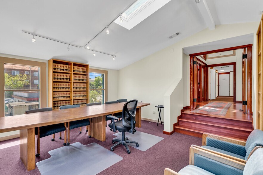 More Photos Of 1633 University Ave, Berkeley Office For Lease