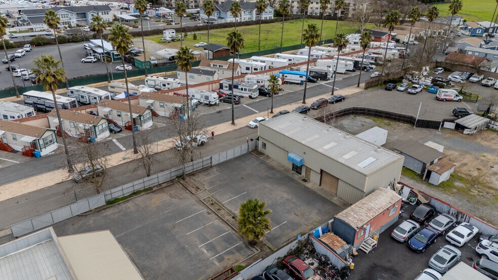 More Photos Of 3218-3220 Santa Rosa Ave, Santa Rosa Service For Lease