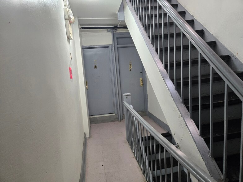 More Photos Of 26 Eldridge St, New York Apartments For Sale