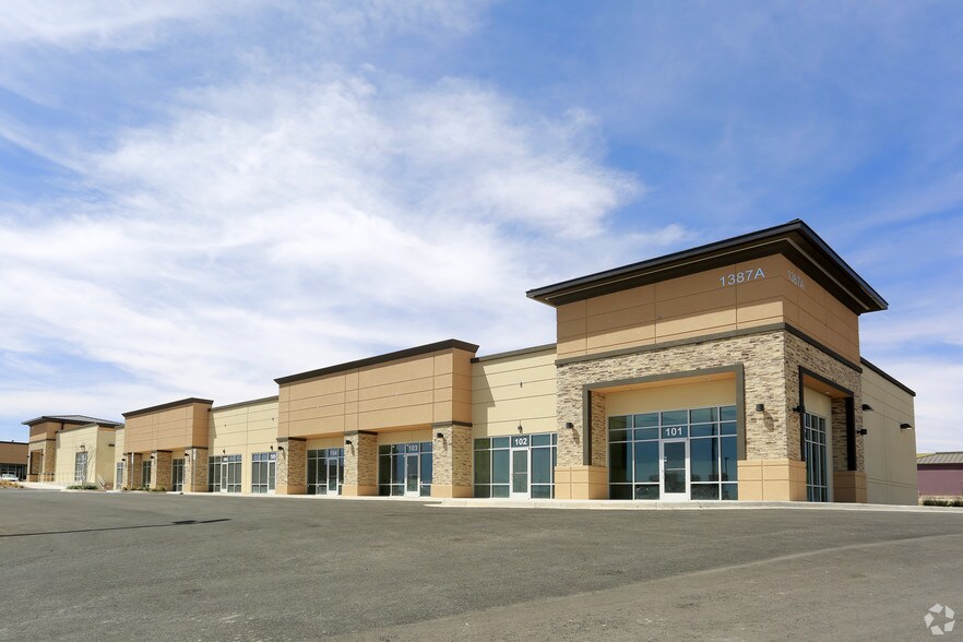 More Photos Of 1387 George Dieter Dr, El Paso Medical For Lease