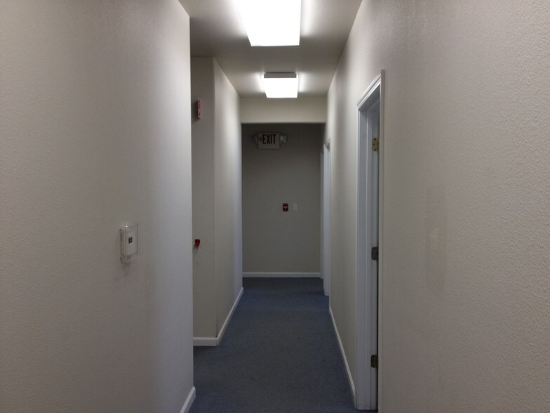 More Photos Of 6100 Bellevue Ln, Anderson Warehouse For Sale