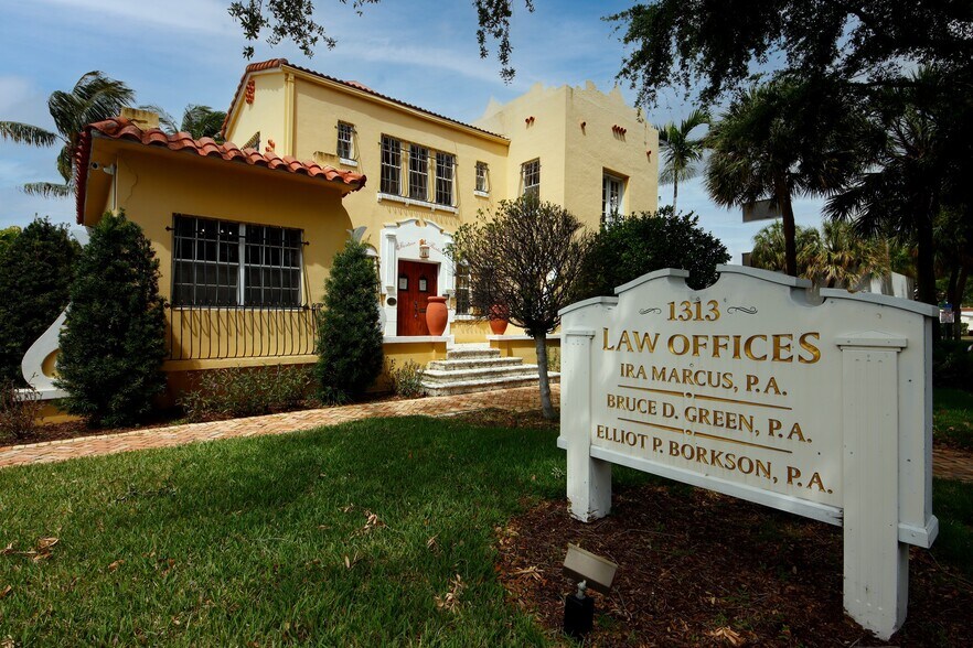 More Photos Of 1313 S Andrews Ave, Fort Lauderdale Office Residential For Sale