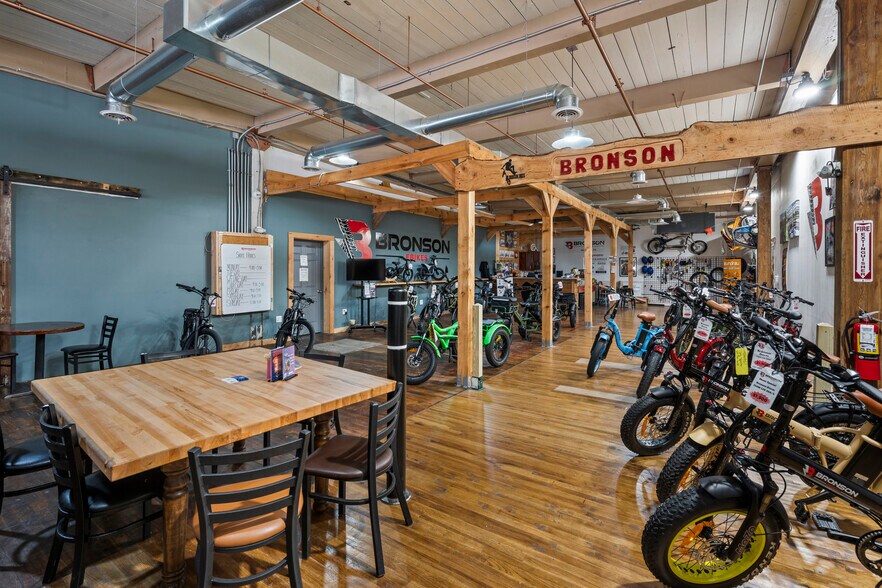 More Photos Of 500 Bridge St, Weissport Restaurant For Sale