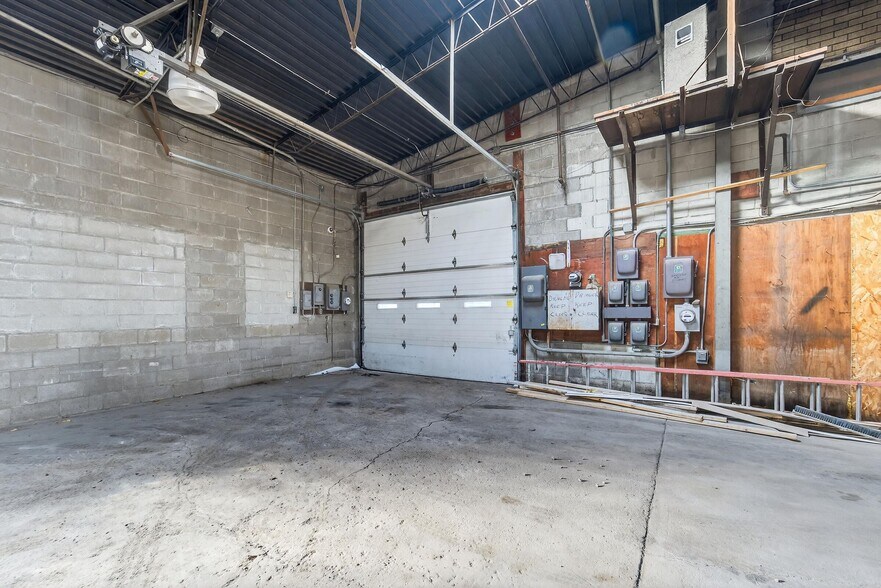 More Photos Of 2200 S Miller Pky, Milwaukee Distribution For Sale