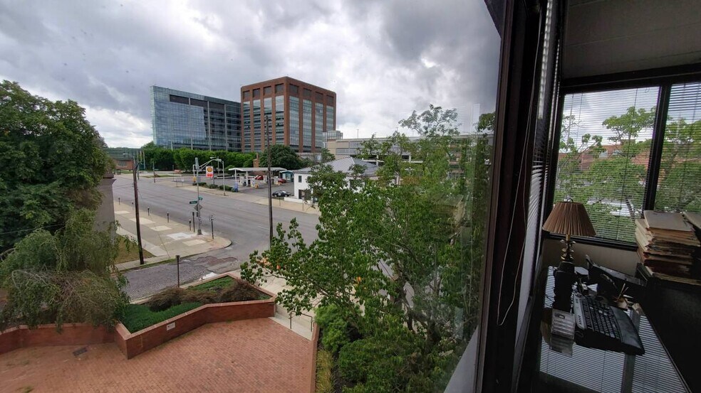 More Photos Of 580 S High St, Columbus Office For Lease