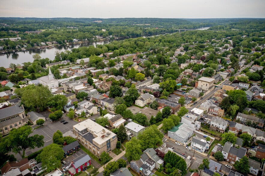 More Photos Of 41 Church St, Lambertville Apartments For Sale