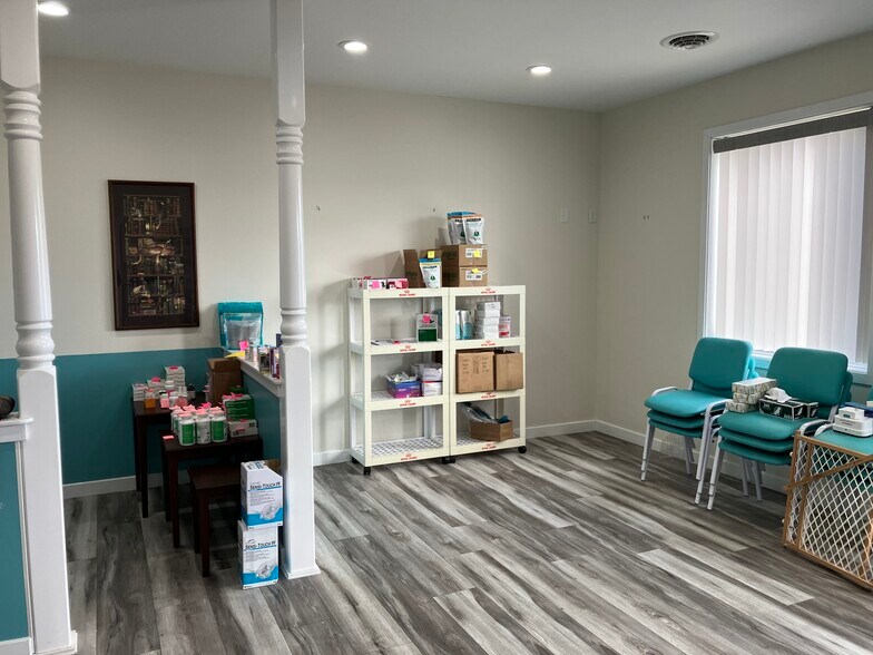 More Photos Of 6270 Rock Hall Rd, Rock Hall Medical For Sale