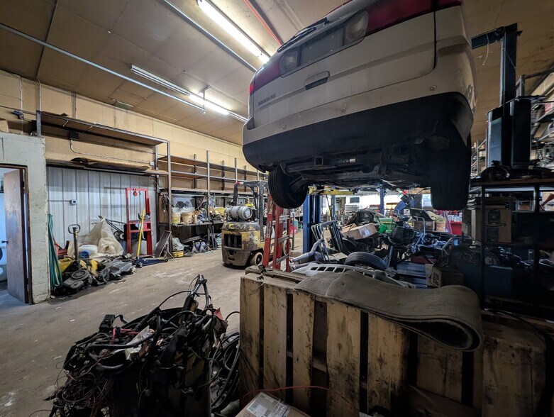 More Photos Of 1100 Weise St, Green Bay Auto Dealership For Sale