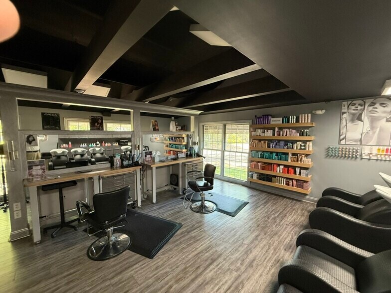 More Photos Of 2513 Dauphin St, Mobile Healthcare For Sale