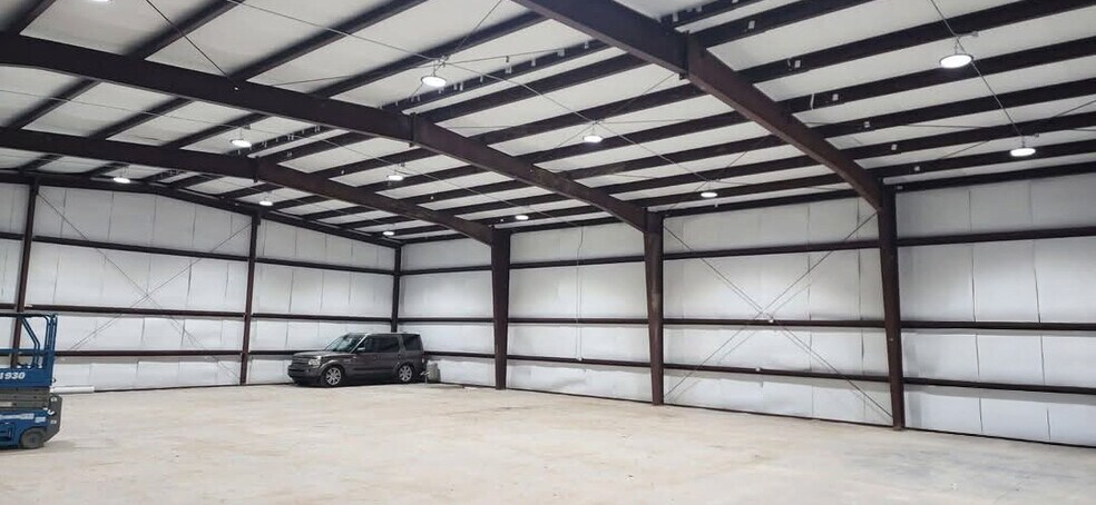 More Photos Of 8862 Pineview Dr, Mancelona Airplane Hangar For Sale