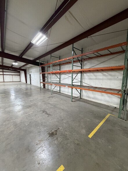 More Photos Of 712 S Milam St, Amarillo Warehouse For Lease
