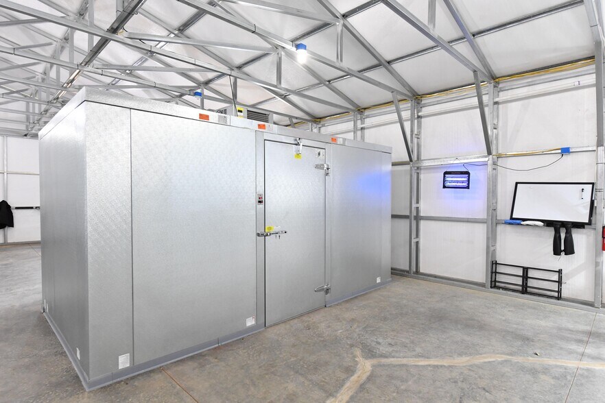 More Photos Of 1070 Wadesville Rd, Berryville Light Manufacturing For Sale