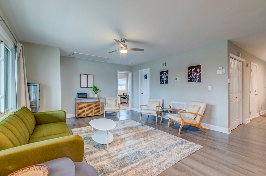 More Photos Of 2703 Spruill Ave, North Charleston Office For Sale