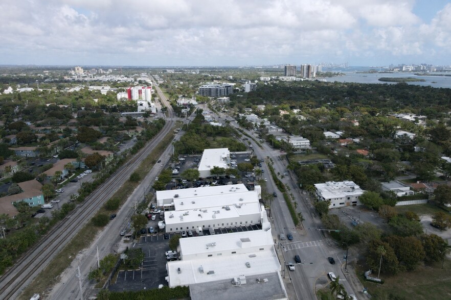 More Photos Of 5084 Biscayne Blvd, Miami General Retail For Lease