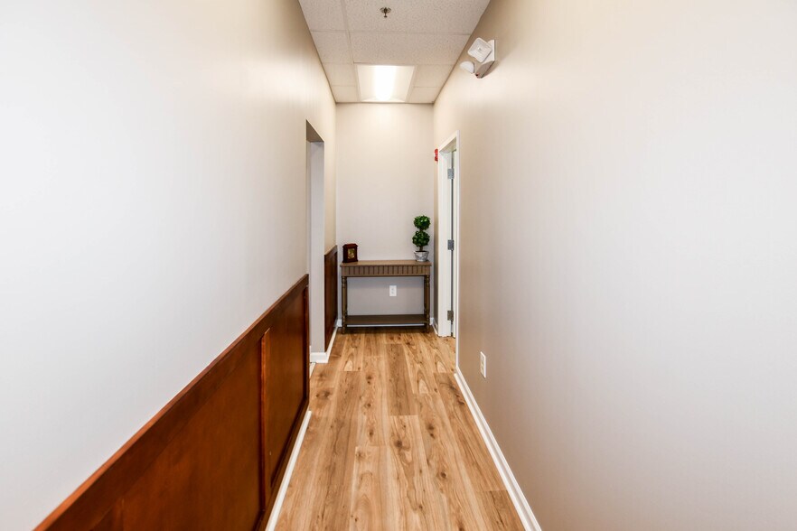 More Photos Of 12150 Annapolis Rd, Glenn Dale Medical For Lease