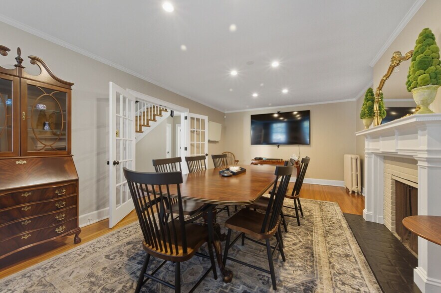 More Photos Of 5807 Kennett Pike, Wilmington Office For Sale