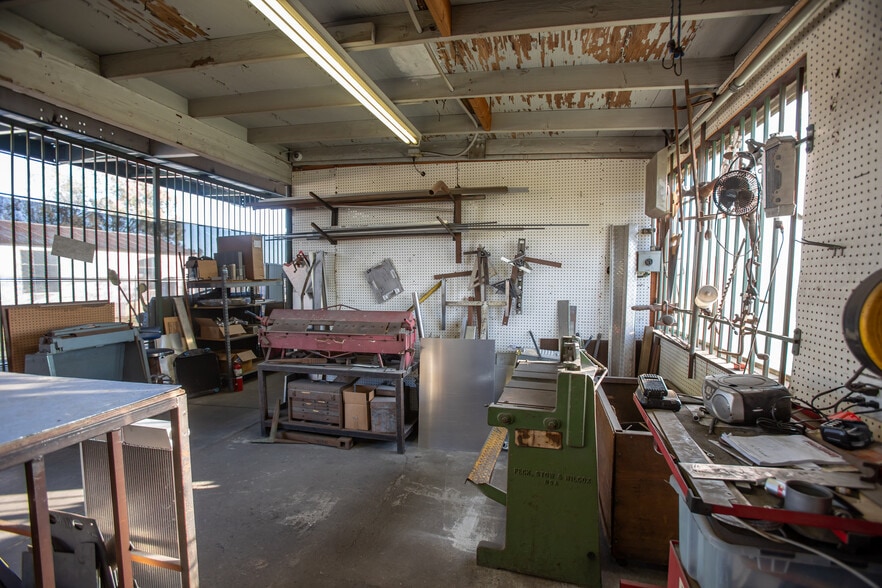 More Photos Of 17635 Arrow Blvd, Fontana Service For Sale