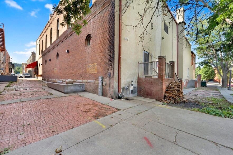 More Photos Of 121 W Main St, Trinidad General Retail For Sale