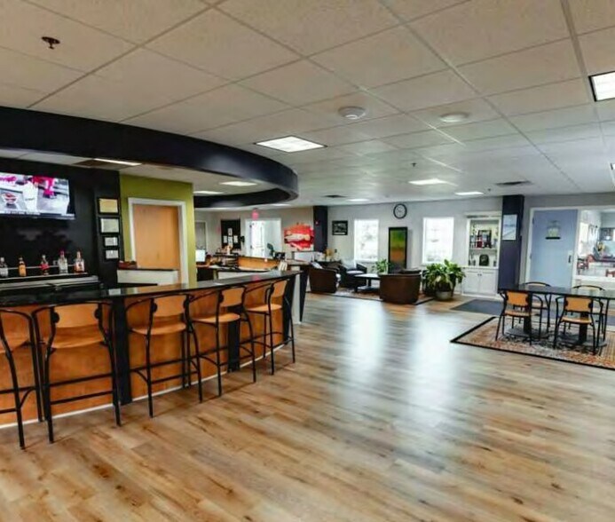 More Photos Of 30 Golf Dr, Plymouth Health Club For Sale