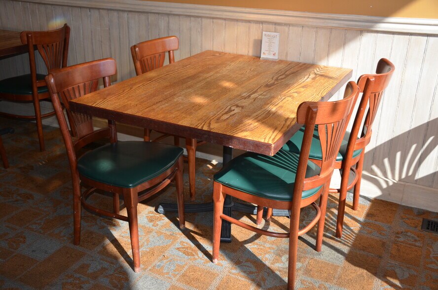 More Photos Of 11 Benton Ave E, Albia Restaurant For Sale