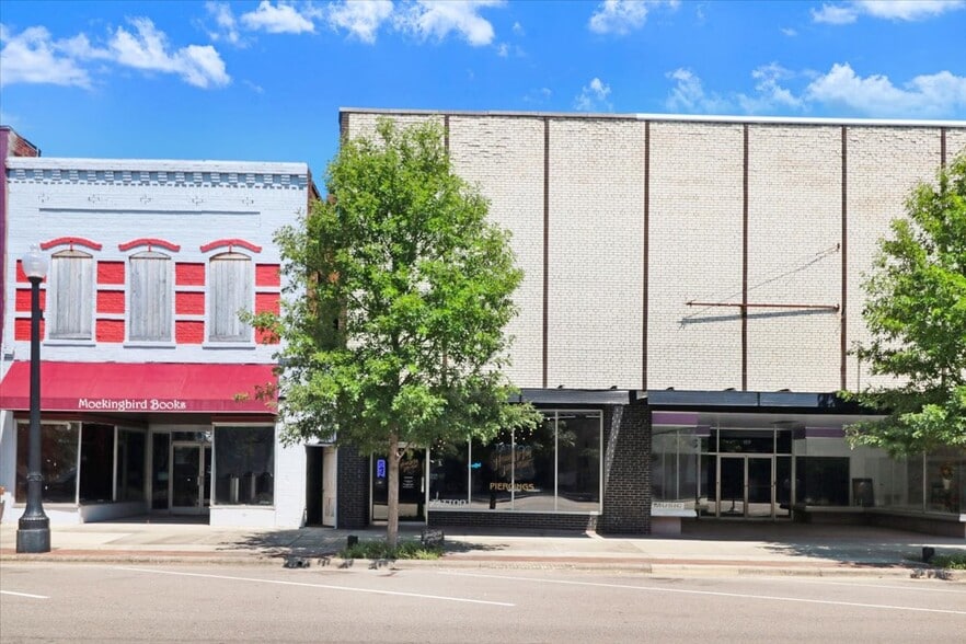 More Photos Of 111 N Queen St, Kinston Storefront For Sale
