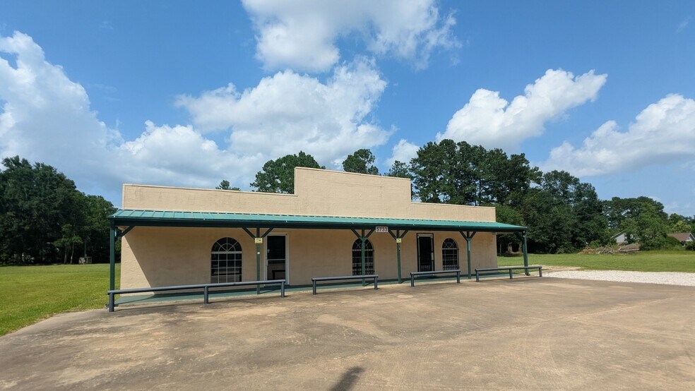 More Photos Of 5733 Highway 69 S, Kountze Freestanding For Sale
