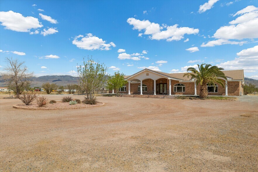 More Photos Of 721 Buol Rd, Pahrump General Retail For Sale