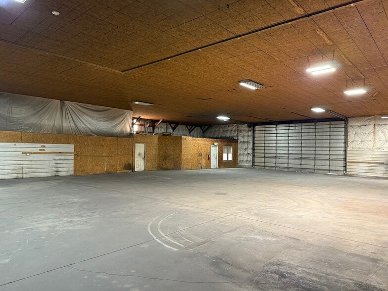 More Photos Of 2696 E Lytle 5 Points Rd, Dayton Manufacturing For Lease