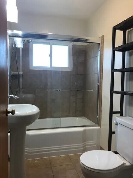 More Photos Of 462 Waverley St, Menlo Park Apartments For Sale