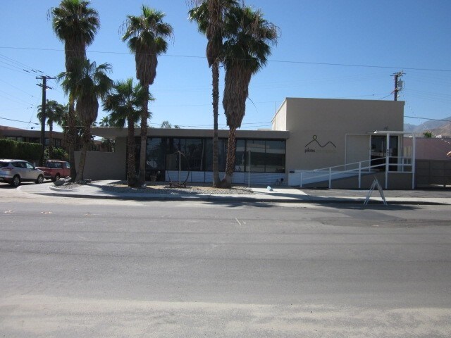 More Photos Of 693 E Sunny Dunes Rd, Palm Springs Freestanding For Sale