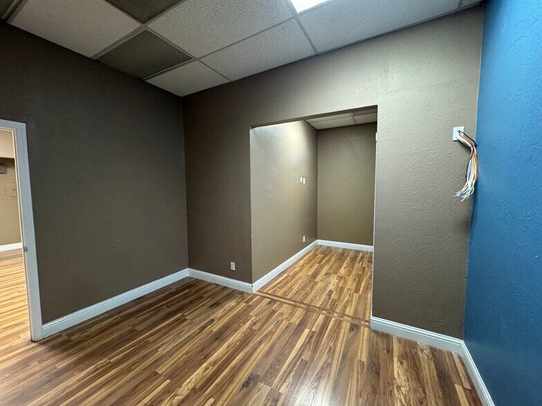 More Photos Of 465 E Plumb Ln, Reno Unknown For Lease