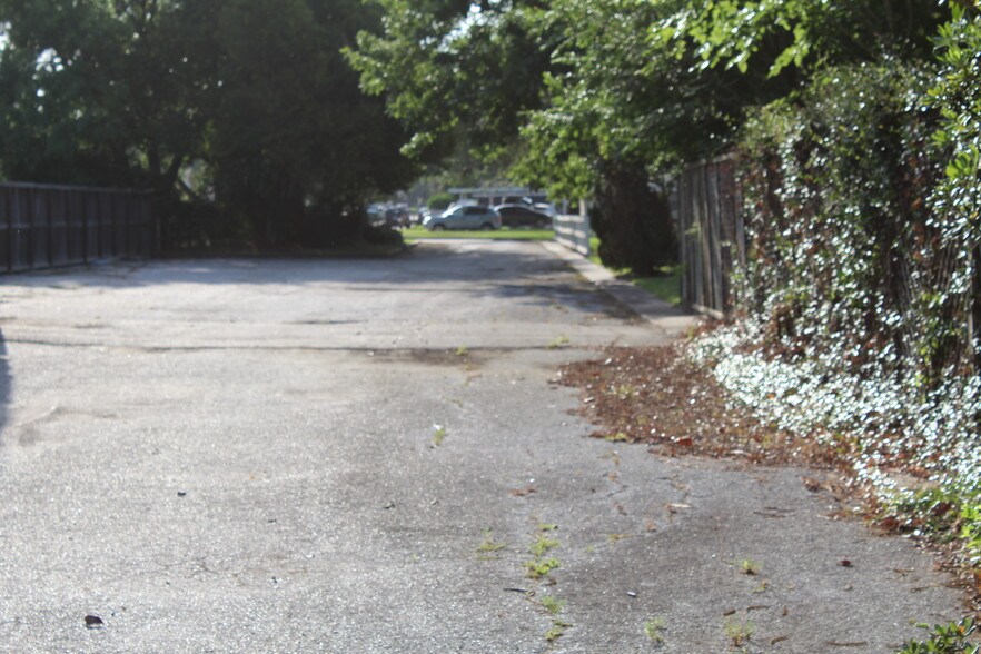 More Photos Of 308 Preston Ave, Pasadena Religious Facility For Sale