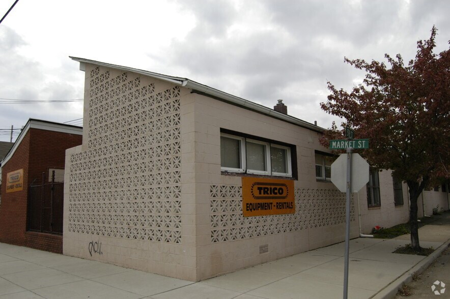 More Photos Of 418 Market St, Marcus Hook Warehouse For Sale